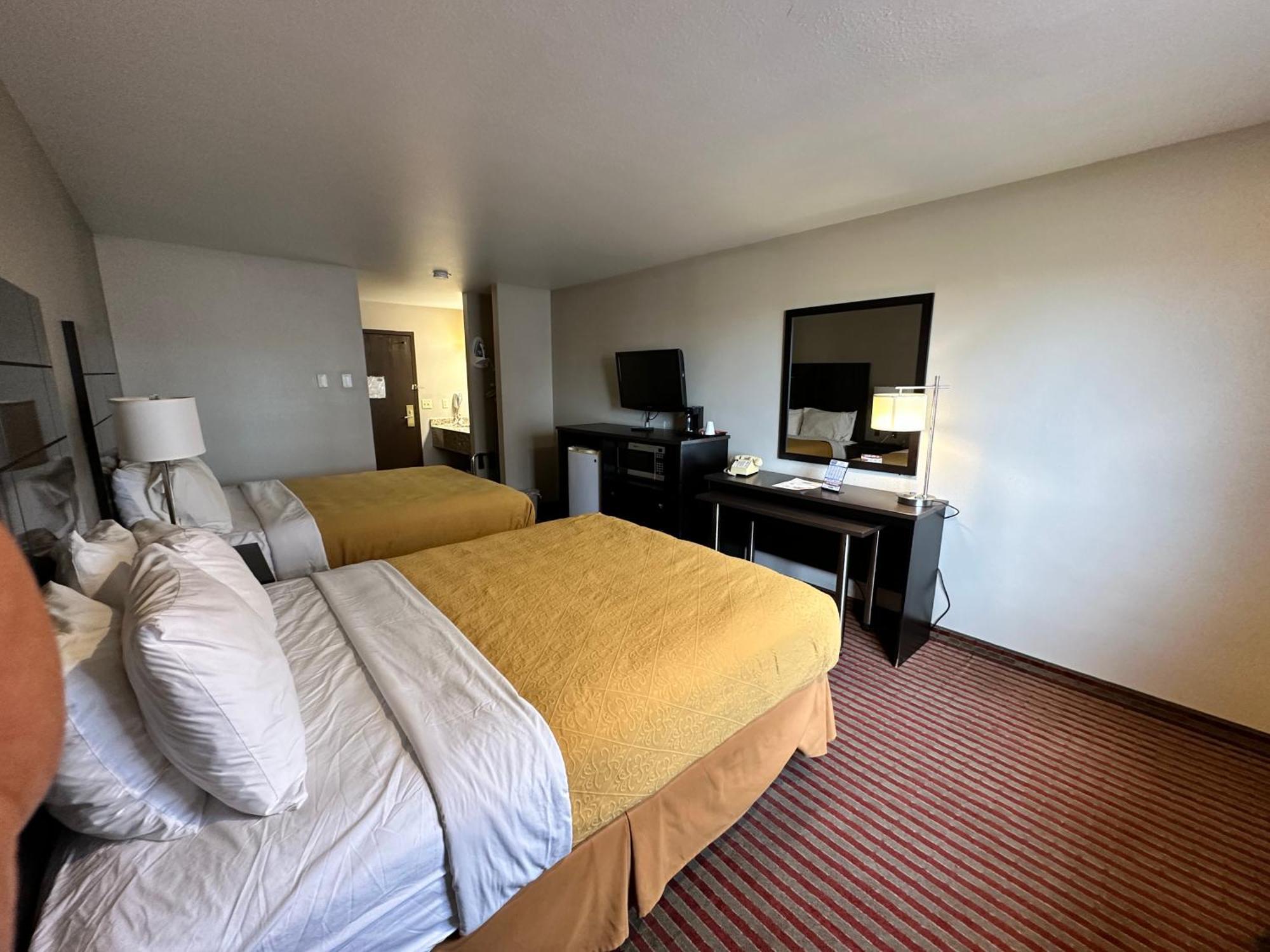 Rodeway Inn & Suites Madison East Kültér fotó