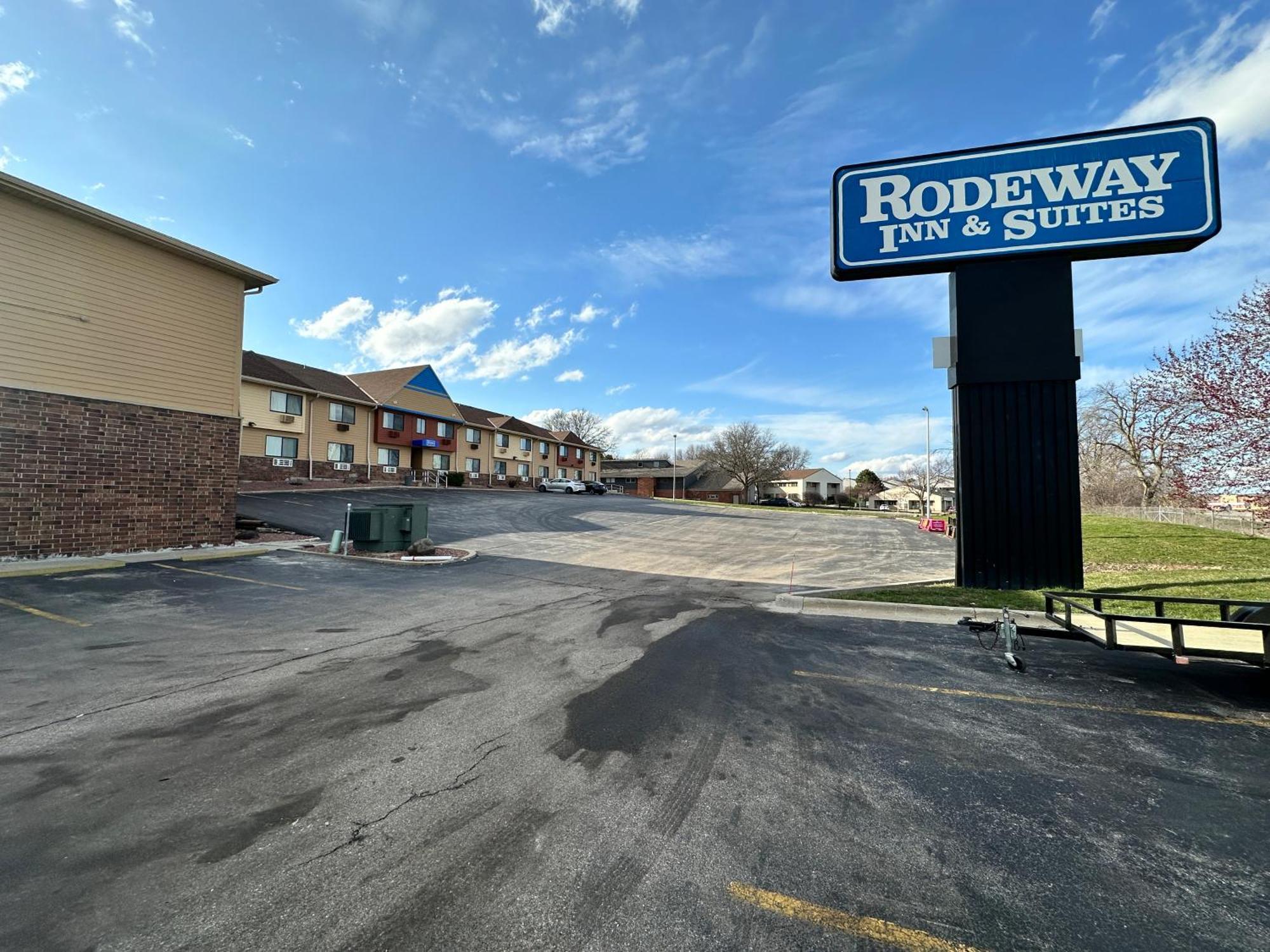 Rodeway Inn & Suites Madison East Kültér fotó