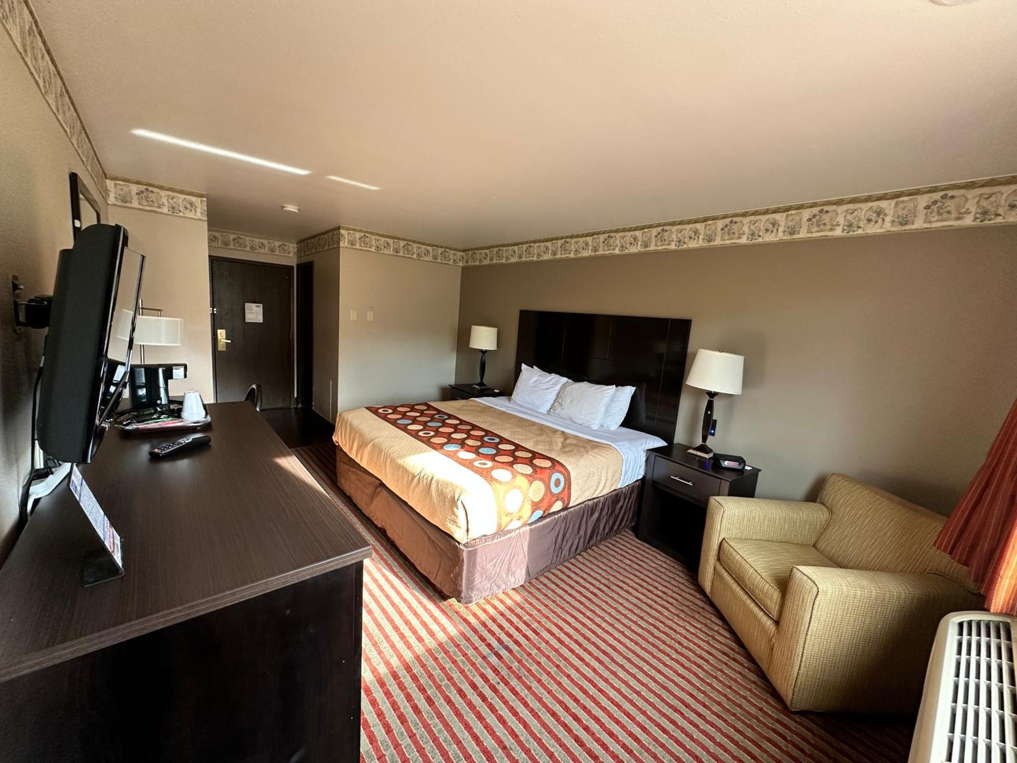 Rodeway Inn & Suites Madison East Kültér fotó