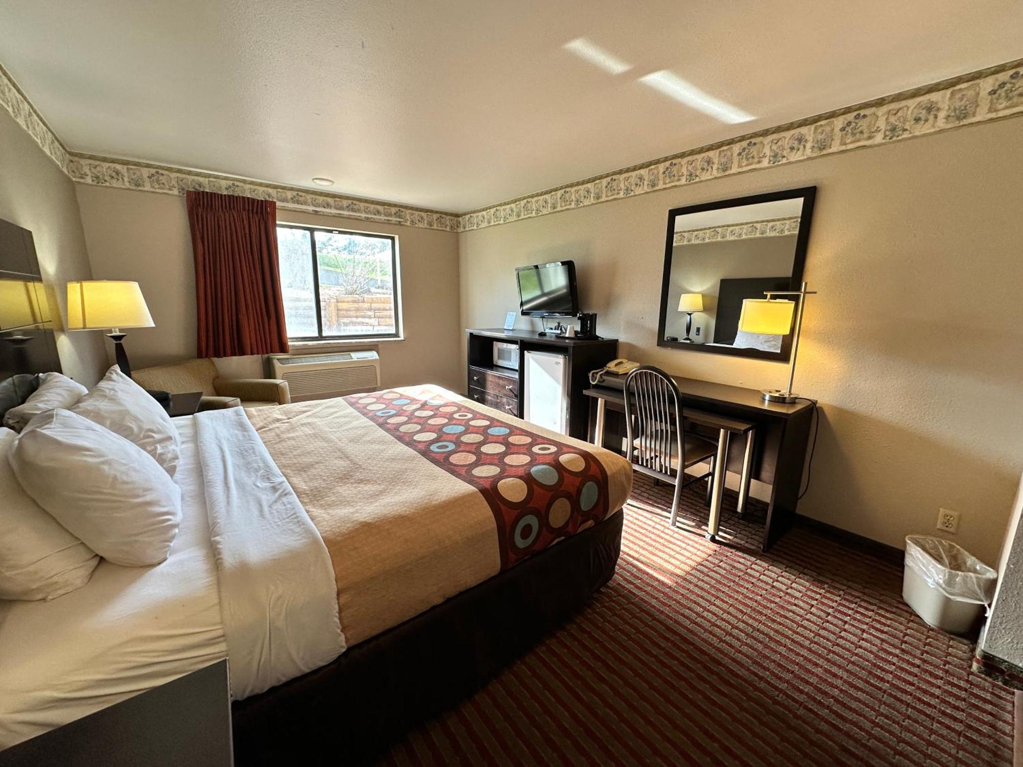 Rodeway Inn & Suites Madison East Kültér fotó