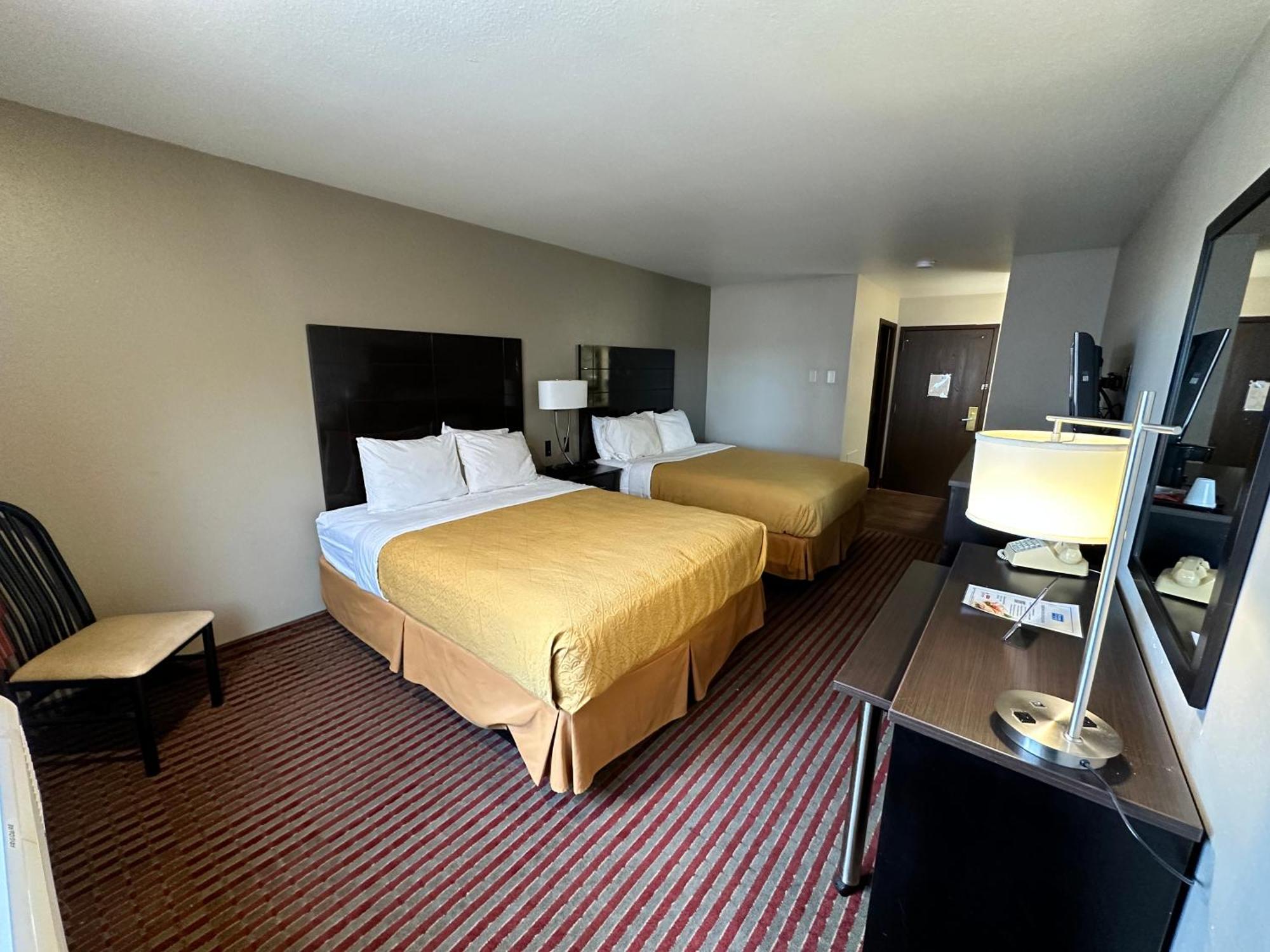Rodeway Inn & Suites Madison East Kültér fotó