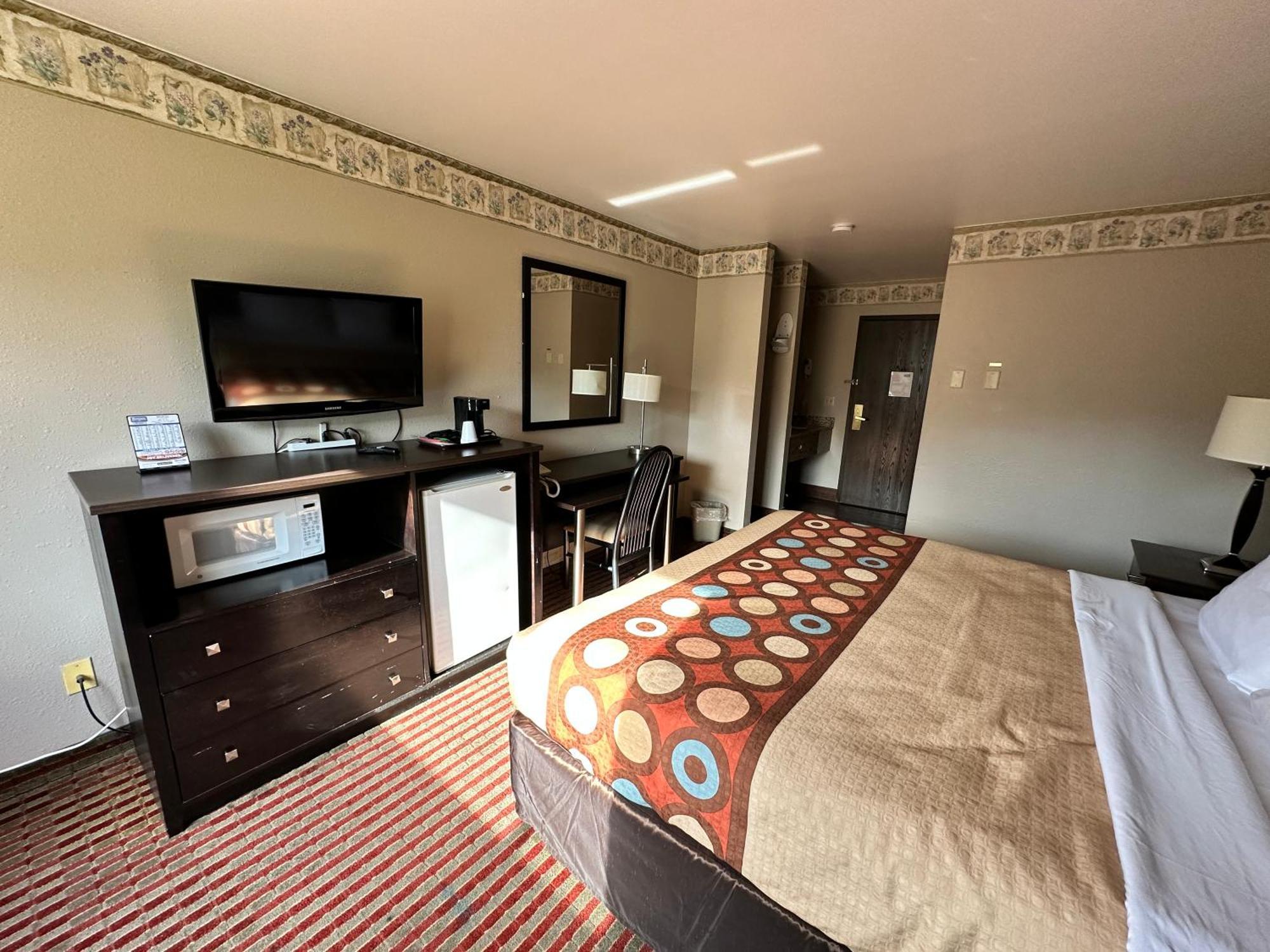 Rodeway Inn & Suites Madison East Kültér fotó