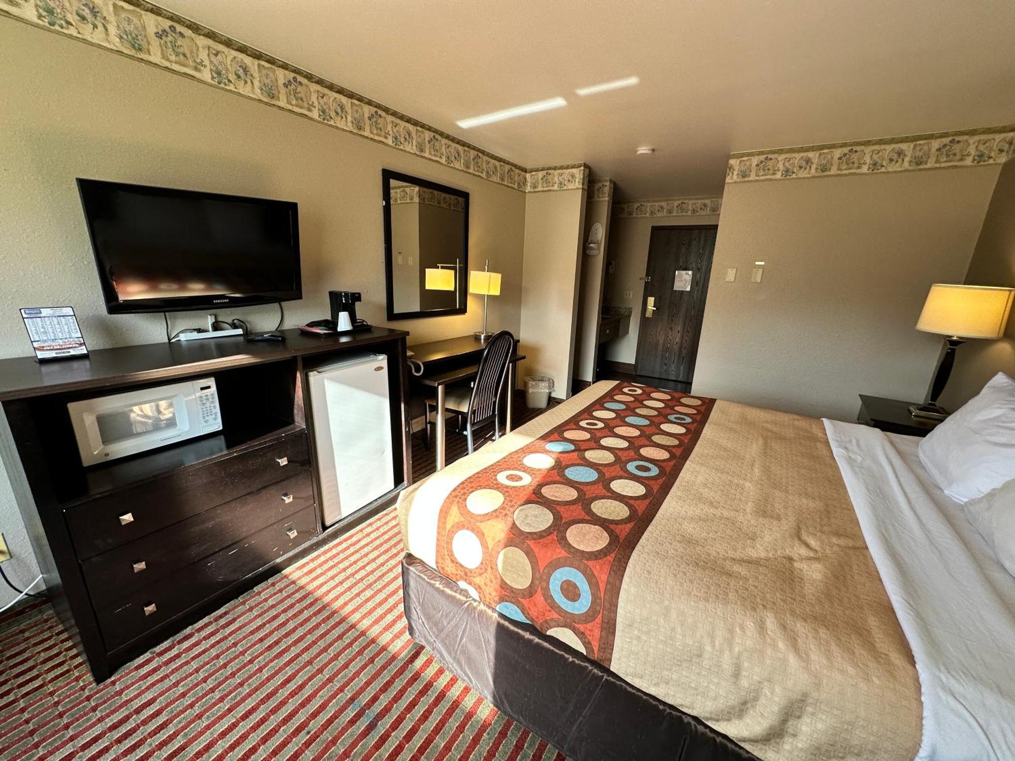 Rodeway Inn & Suites Madison East Kültér fotó