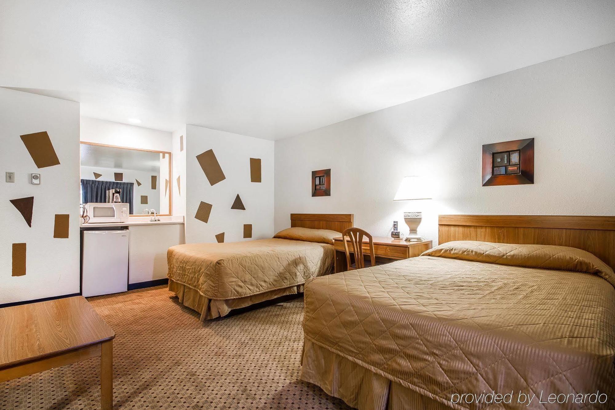 Rodeway Inn & Suites Madison East Kültér fotó