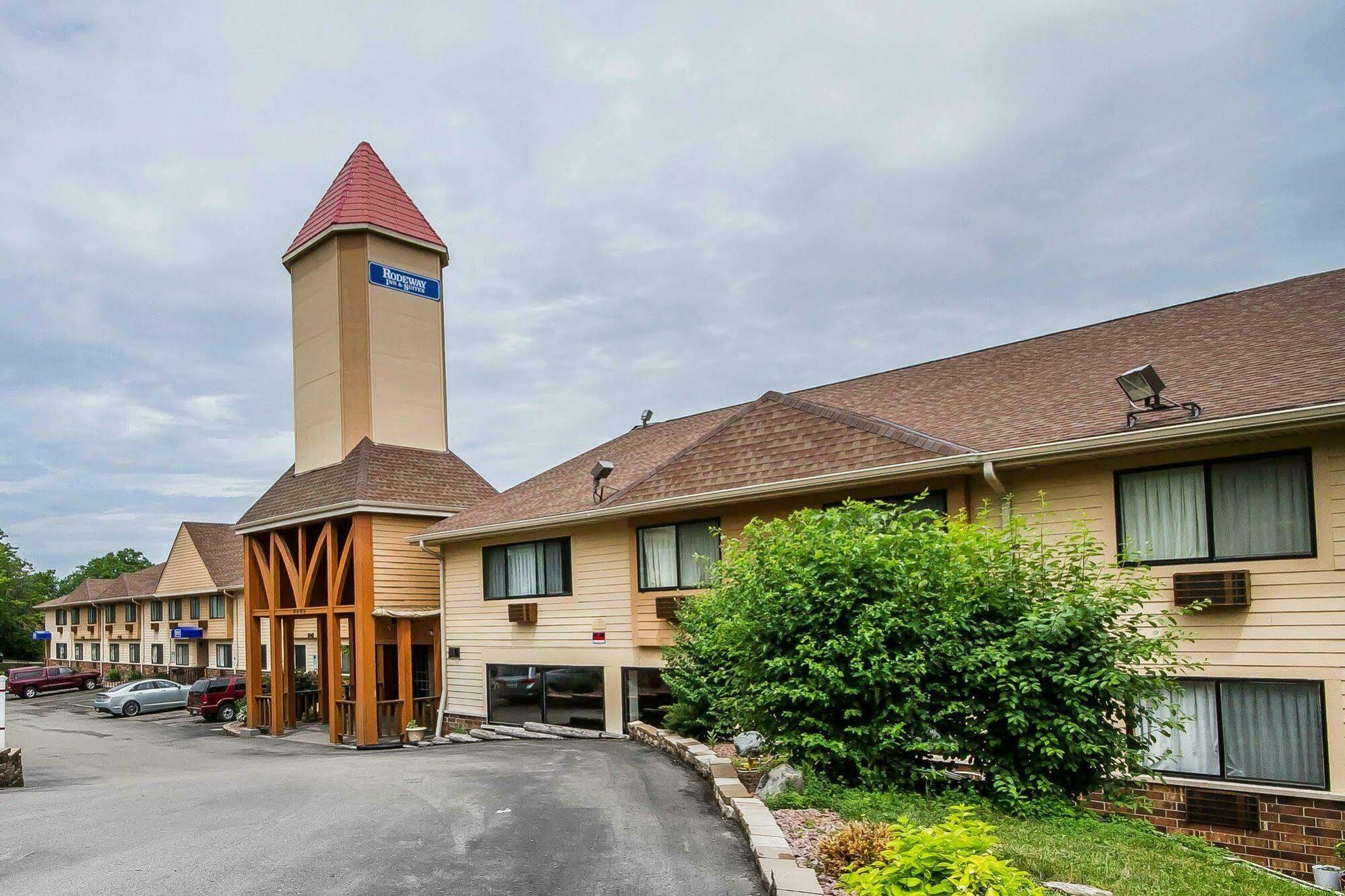 Rodeway Inn & Suites Madison East Kültér fotó